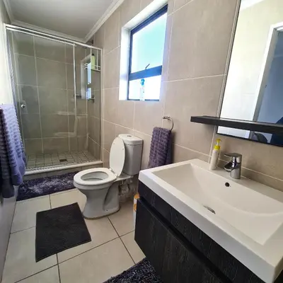 Gallery image of 1a - Magical Oasis in Parklands in Cape Town