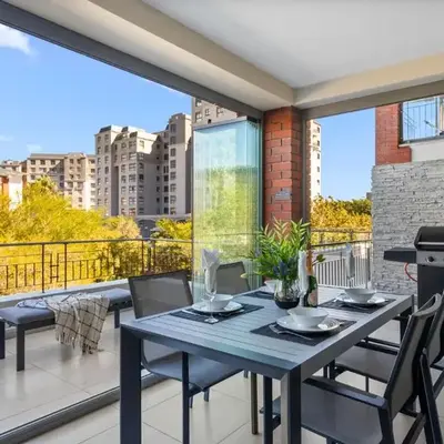 Mayfair Luxury 212 by Host Agents