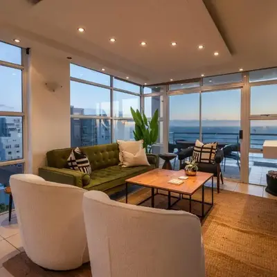 Stylish Sunlit Ocean View Oasis!