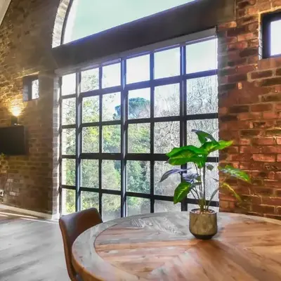 Tranquil Loft Design and Underground Parking