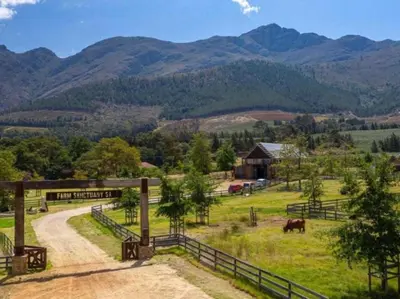 Gallery image of Extraordinary Barn Loft at Animal Sanctuary in Franschhoek