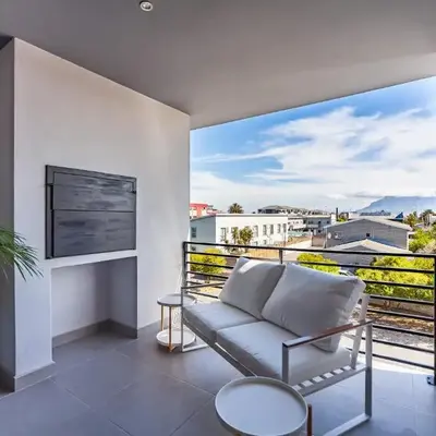 Chic Modern 2 bedroom beachfront with views