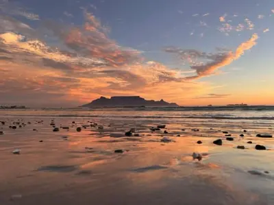 Gallery image of Lovely Garden Studio1 - 10 minute walk from beach in Cape Town