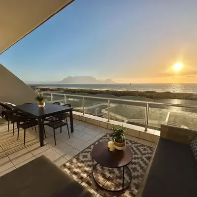 Happy Dolphin - Luxury 3BR Sea View Apartment