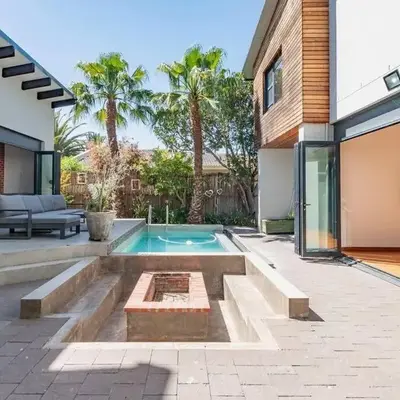 Family home in Tableview