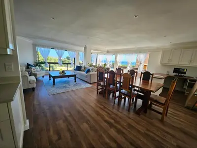 Gallery image of The West End Hermanus in Hermanus