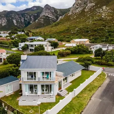 Nest Egg Holiday Home Voëlklip