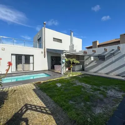 Spacious Double Room for Two with Pool