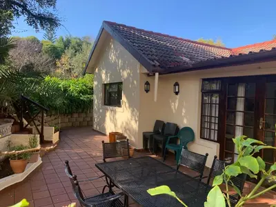 Gallery image of Sanji's Cottages in Somerset West