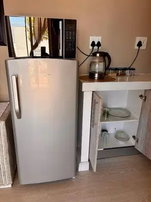 Gallery image of Bachelor Flat B in Cape Town