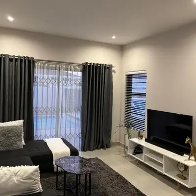 Modern 3 bedroom Urban Getaway