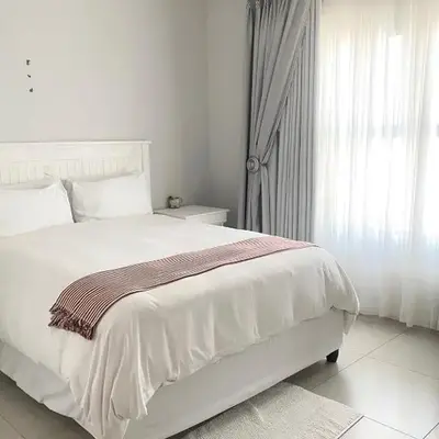 Five bedrooms holiday home