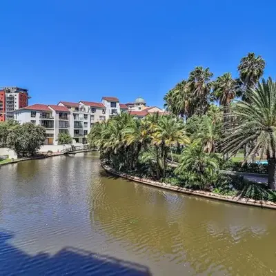 107 St Tropez Eyrie Holiday Apartments