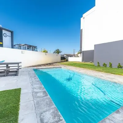 Top Floor Beachfront w Views