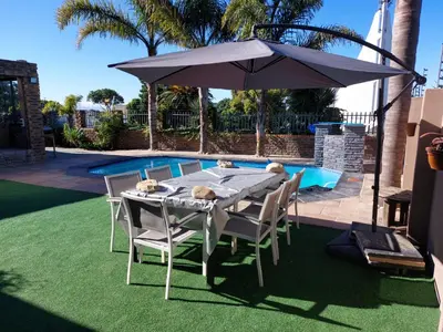Gallery image of Maglovir 2 Bedrooms flats combo in Cape Town