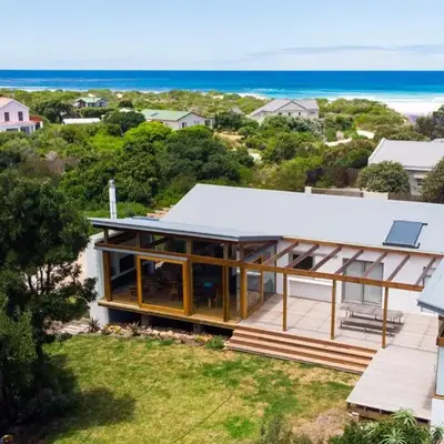 Swallows Perch Beach Getaway - Solar Backup