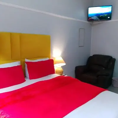 Neo & Ruks rooms parow 2