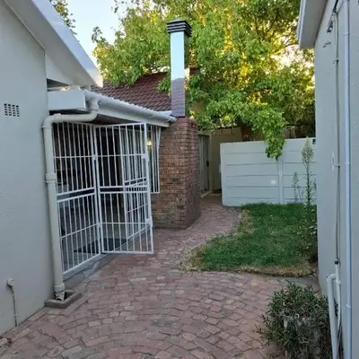 Chez Yves 2