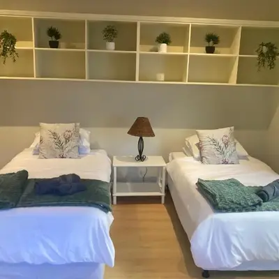 Cozy garden Guest Suite in charming Claremont
