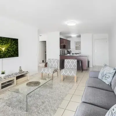 Homely 3 Bedroom apartment in Villa Italia Century City