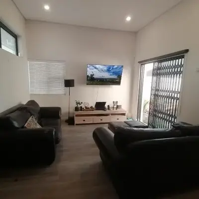 Sandown Sun
