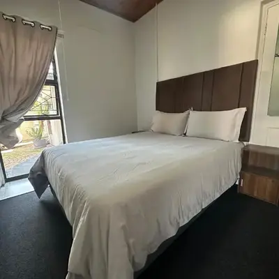 Suite Dreams Spacious Apartment