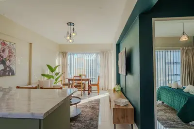 Gallery image of Pips Place 202 Luxury Self Catering Apartment in Cape Town