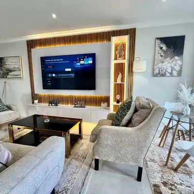 DRJ Luxe Table view