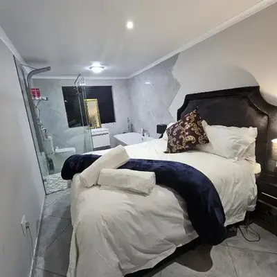 Falcon Suite