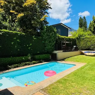 Family home with table mountain view and pool