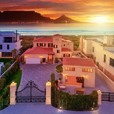 Luxury beachfront villa Cape Town - Sunset Beach