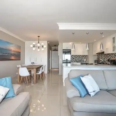 Modern 2 Bedroom Apartment At Dolphin Beach