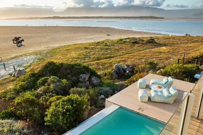 Gallery image of MBIZI lagoon house in Hermanus
