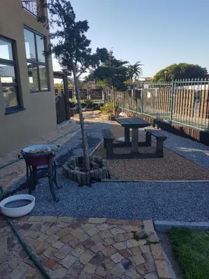 Gallery image of 4th On Boundary in Gordonʼs Bay