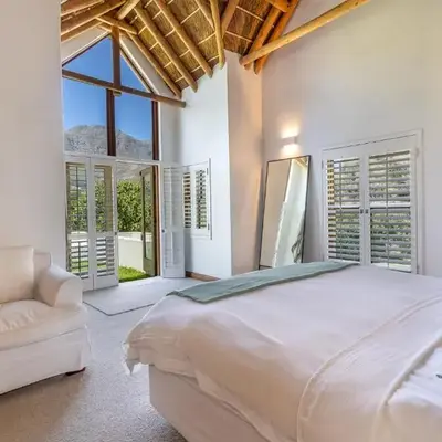 Farm House with Pool & Never Ending Mountain Views