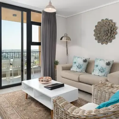LuxeStay 2-Bed Century City Gem