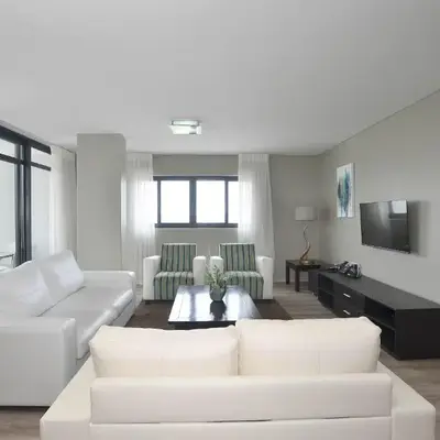 Luxury Beachside Apartment in Aquarius