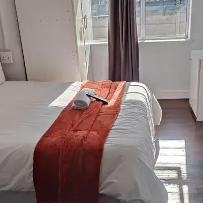 MAREE LODGe GUEST HOUSE BELLEVILLE