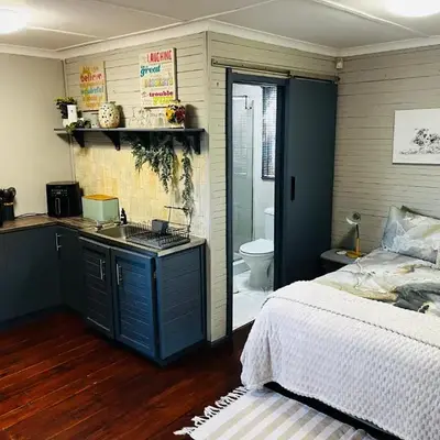 Cross Road Cabin
