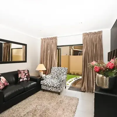 Velvet & Bloom Cottage in Durbanville