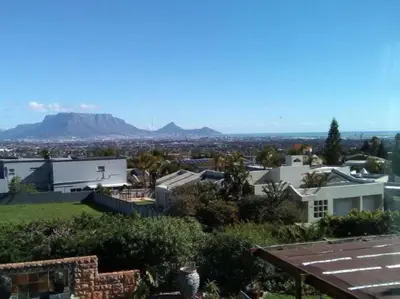 a view of cape town from the roof of a house at Ville la'Rina in Cape Town