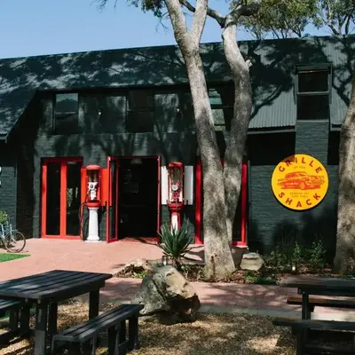 PitStop Lodge
