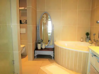 Gallery image of Eugenie's Place, Ocean View Apartments in Cape Town