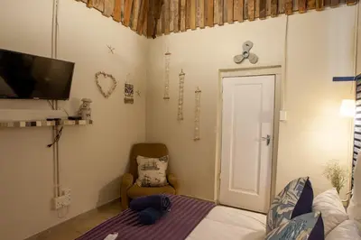 Gallery image of Strand Family studio en-suite 6 sleeper Kitchenette Helderberg CT in Cape Town