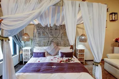 Gallery image of Bedrock Honeymoon Studio En-suite in Cape Town