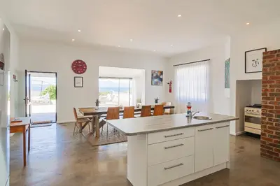 Gallery image of 38 on Westcliff in Hermanus