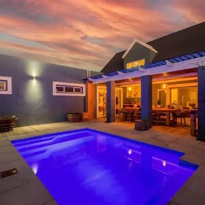 House w Pool