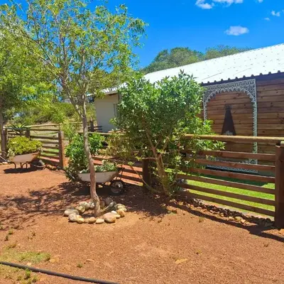 11 Mountain Stream Hot Tub Self Catering