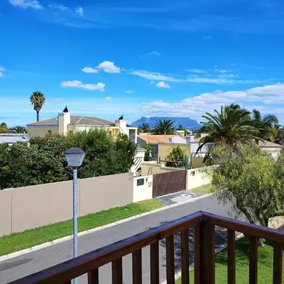 Lovely 2 bedroom condo with balcony and a view!