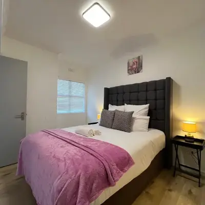 Woodys N Brooks Luxurious Apartment 7